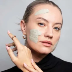 Antipodes Halo Masque Visage Éclat À La Boue Volcanique - 75 g
