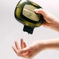 Antipodes Shampoing Réparateur et Nourrissant Figue et Feijoa - 340 ml