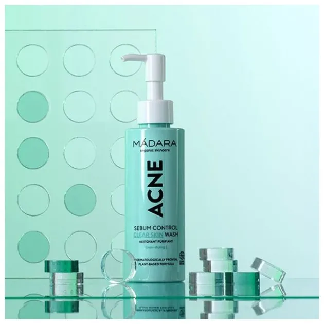 Madara Cosmétiques Nettoyant purifiant Sebum Control ACNE - 140 ml