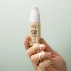 Madara Cosmétiques Sérum Hyaluronique aux peptides Hydra Glow - 30 ml